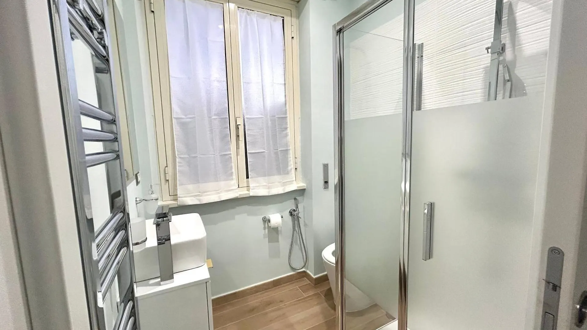 Guest house The Rooms Of Wonders Rome Italy