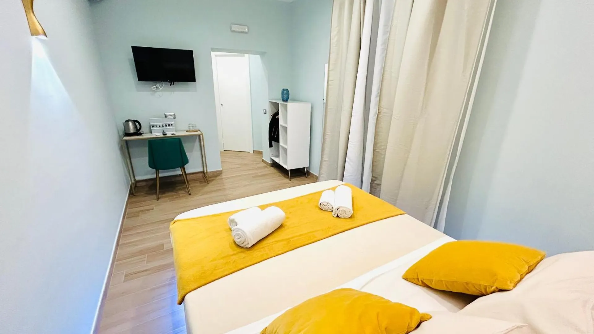The Rooms Of Wonders Rome 0*,  Italy